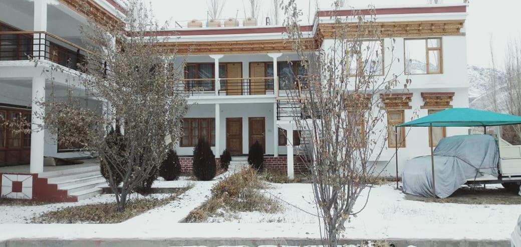 Hotel Nubra Residency Charāsa エクステリア 写真
