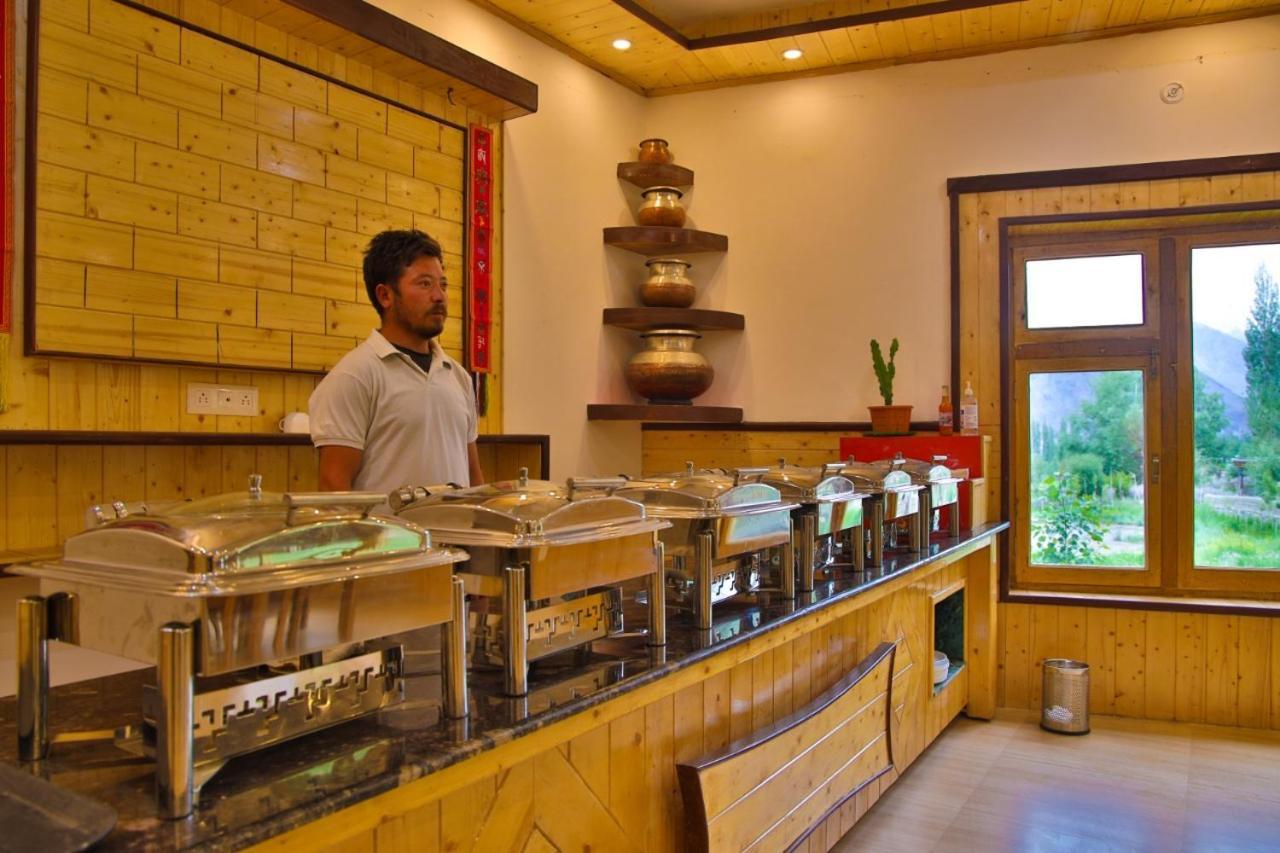 Hotel Nubra Residency Charāsa エクステリア 写真